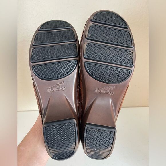 Dansko Tan Leather Cut-Out Mules - Picture 10 of 12